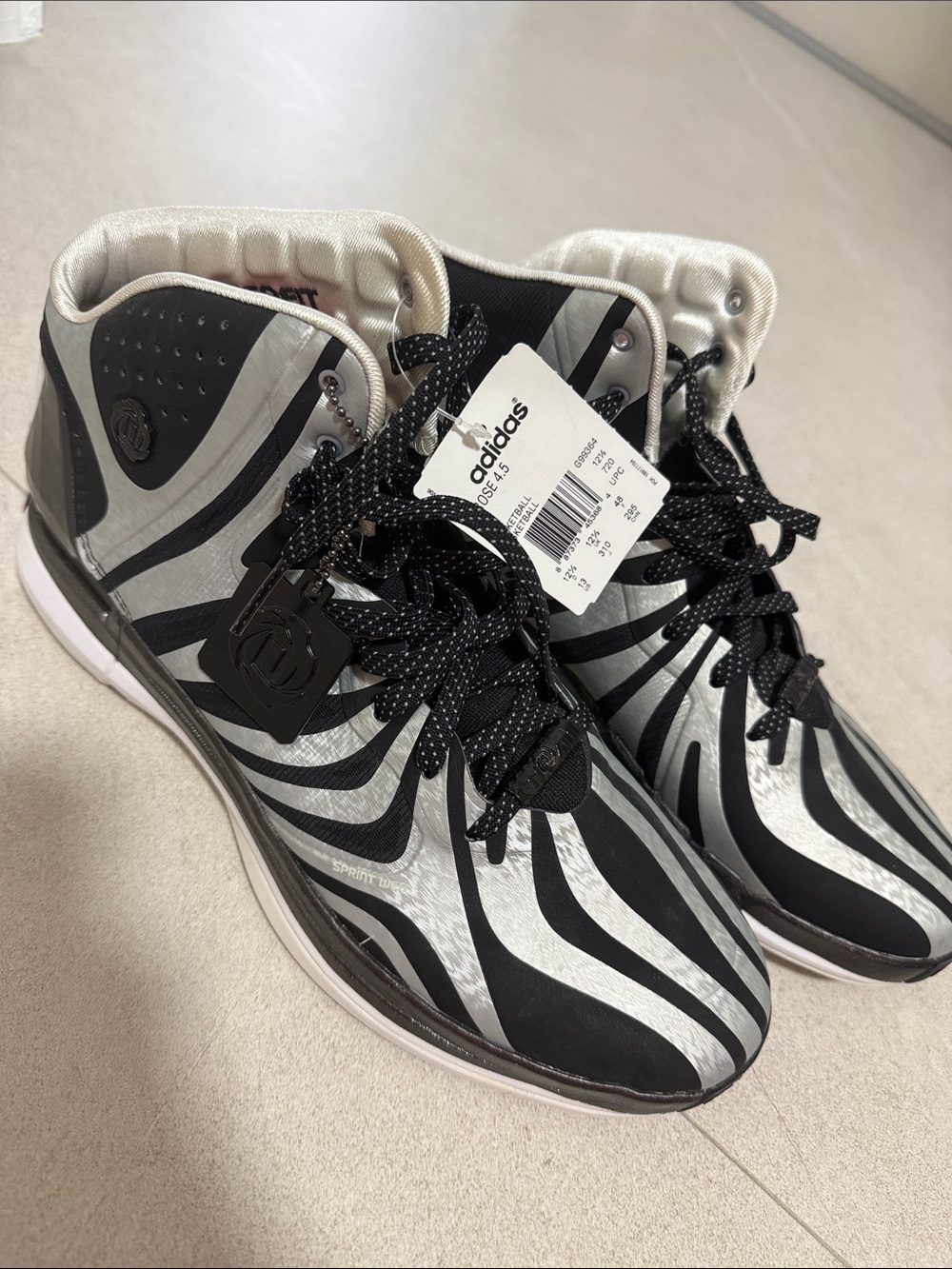Derrick rose limited adidas Black & Silver Zebra-Print High-Top Sneakers